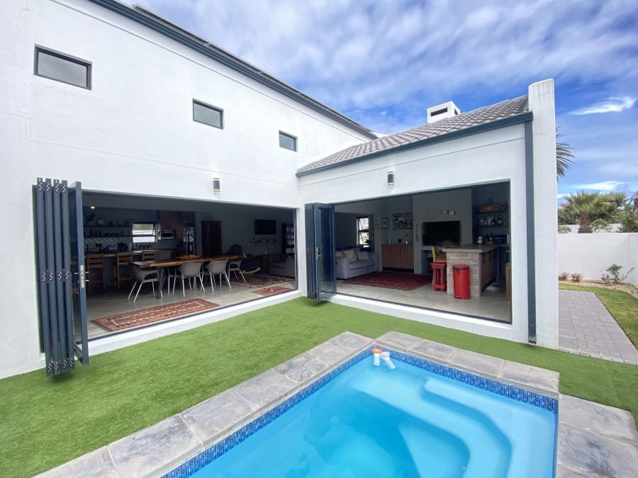 4 Bedroom Property for Sale in Shelley Point Western Cape